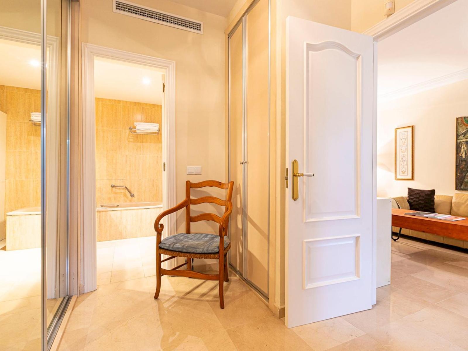 Apartamento Pass The Keys Charming Andalusian Ground Floor With Patio Marbella